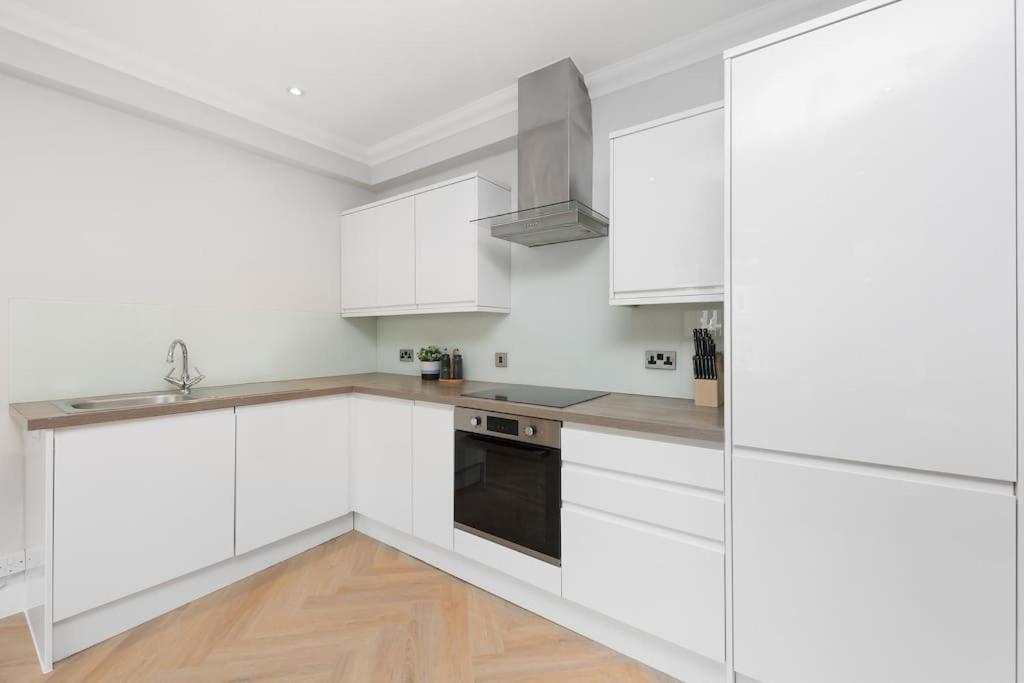Pleasing 2Bed Flat 10Min To Wimbledon Tennis Court Londen Buitenkant foto